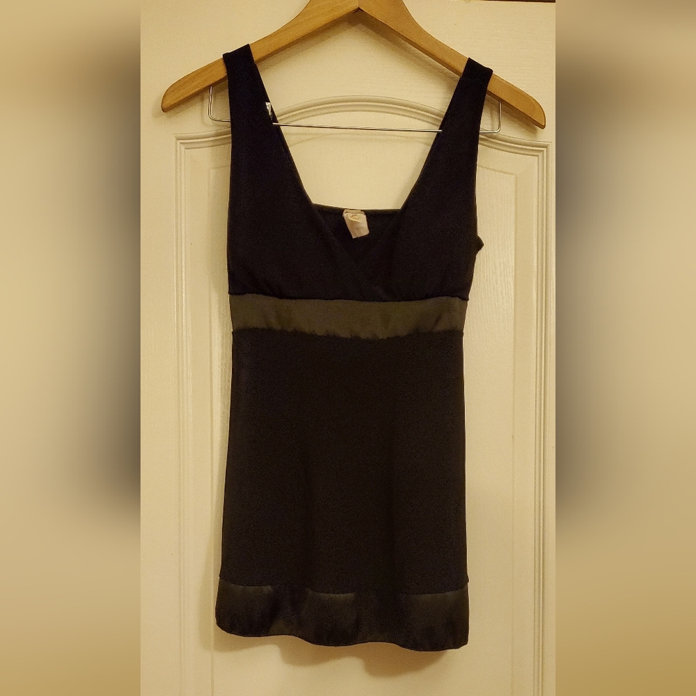 Elegant Black Sleeveless Dress
